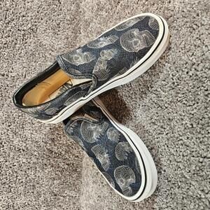 Women's VANS Skull canvas slip-on boat shoes. Size 6